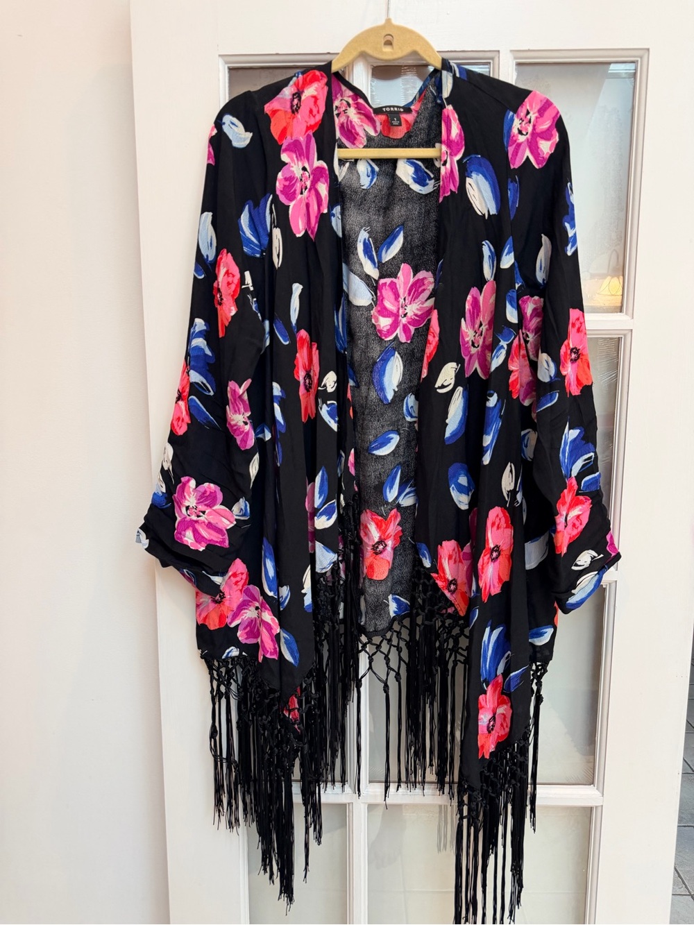 Torrid Floral Roses Print Crepe Fringe Kimono Black Plus Size 1X Top Cover Up